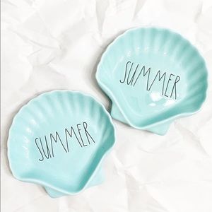 -SOLD- Rae Dunn Summer Seashell Plates